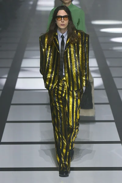 Look 59